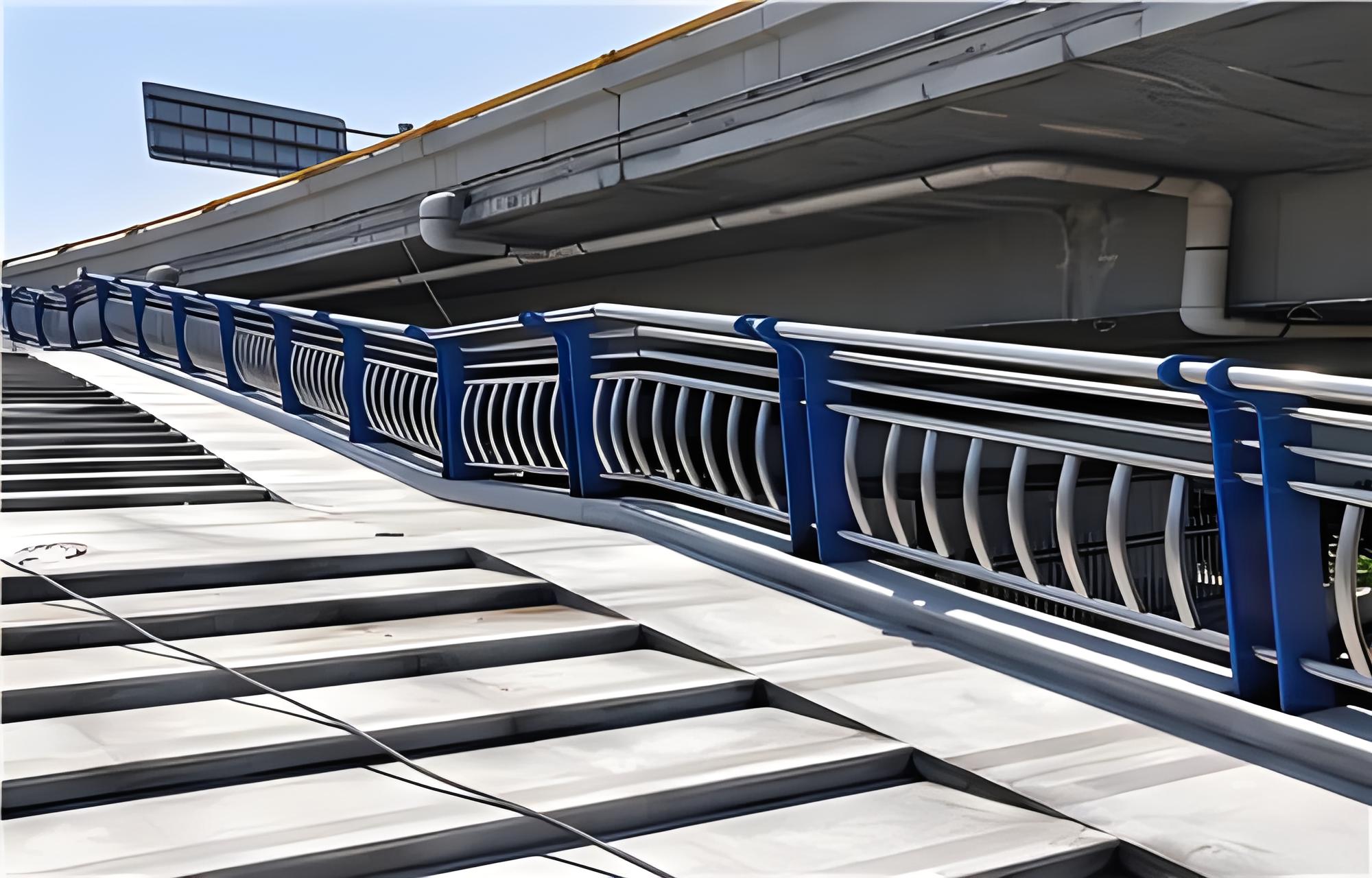 渝中不锈钢桥梁护栏维护方案：确保安全，延长使用寿命